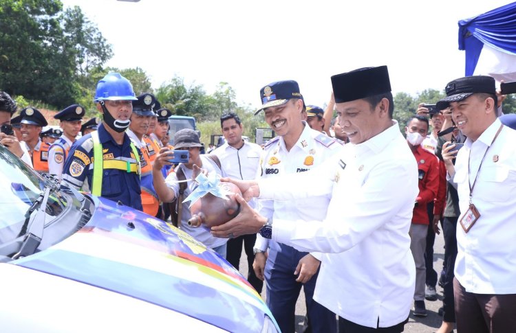 Pj Walikota Launching Mobil Layanan Cepat LPJU dan Bus TMP Gratis Guna Meningkatkan Pelayanan