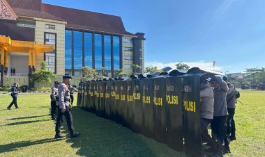 Jelang May day, Satuan Brimob Polda Riau Laksanakan Latihan Gabungan