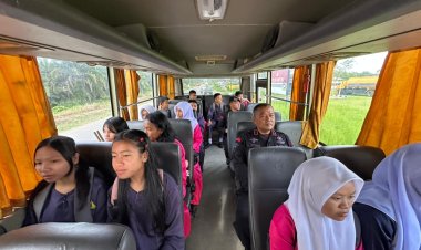Brimob Polda Riau Wujudkan Kepedulian Pendidikan Lewat Program Bus Sekolah Gratis