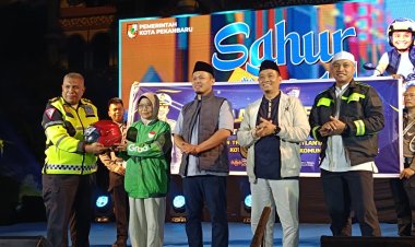 Sahur On The Road Bersama Wali Kota, Ditlantas Polda Riau Gaungkan Keselamatan dan Green Policing