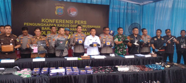 Polrestabes Medan Musnahkan Barang Bukti Narkotika dan Barang Ilegal, Sebagian Diduga Berasal dari Luar Negeri
